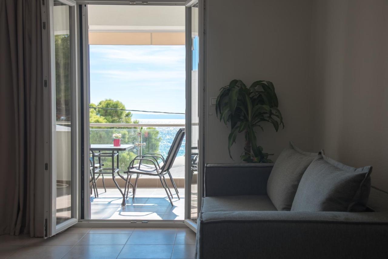 Vertigo Seaside Apartments Nikiti  Bagian luar foto