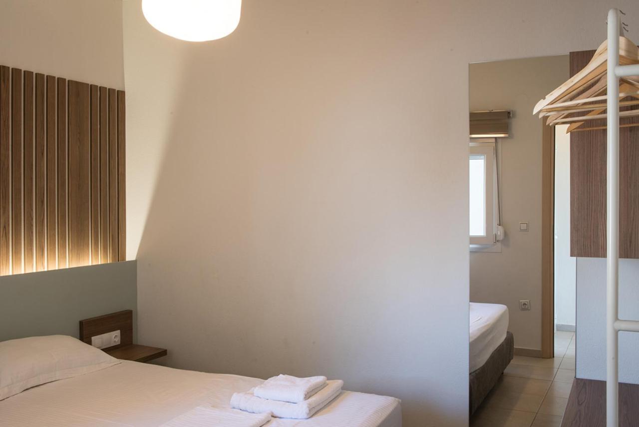 Vertigo Seaside Apartments Nikiti  Bagian luar foto